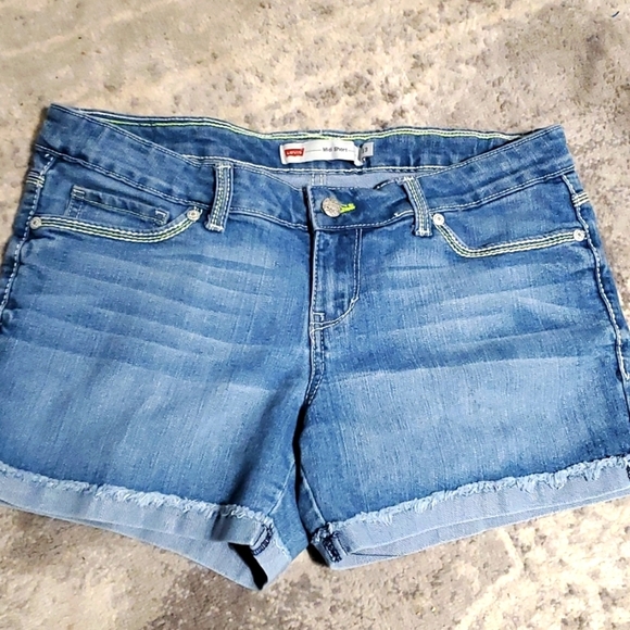 Levi’s jean shorts with Green trimming size 13 - Picture 1 of 5
